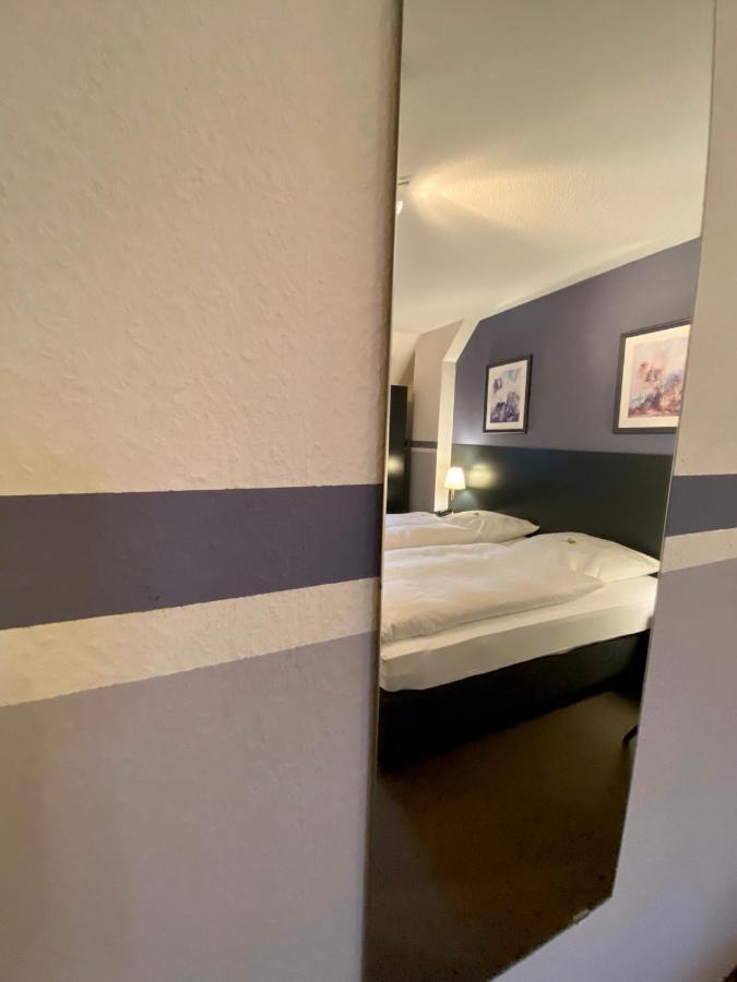 Hotel Kaiserswerth Düsseldorf Esterno foto