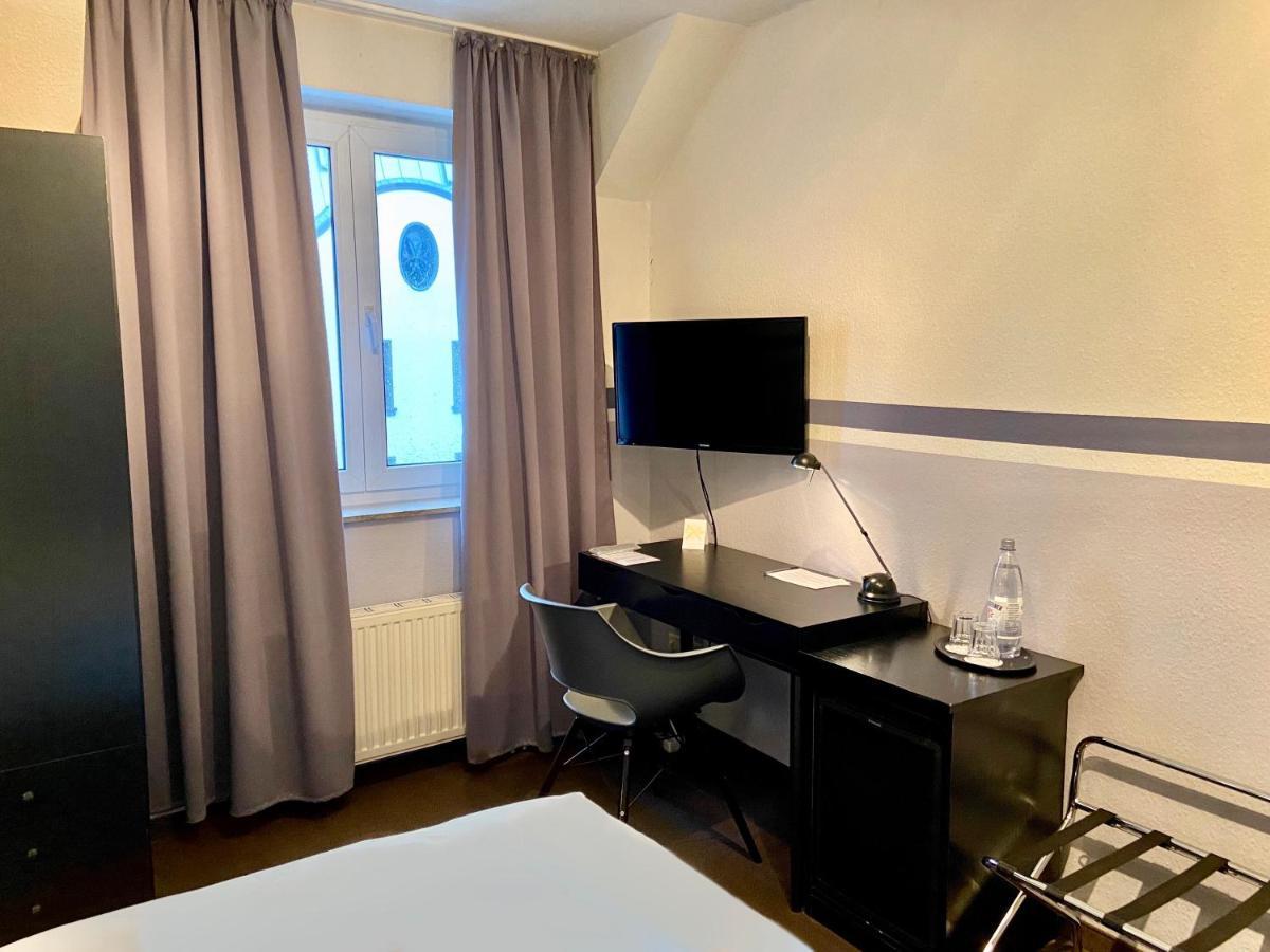 Hotel Kaiserswerth Düsseldorf Esterno foto